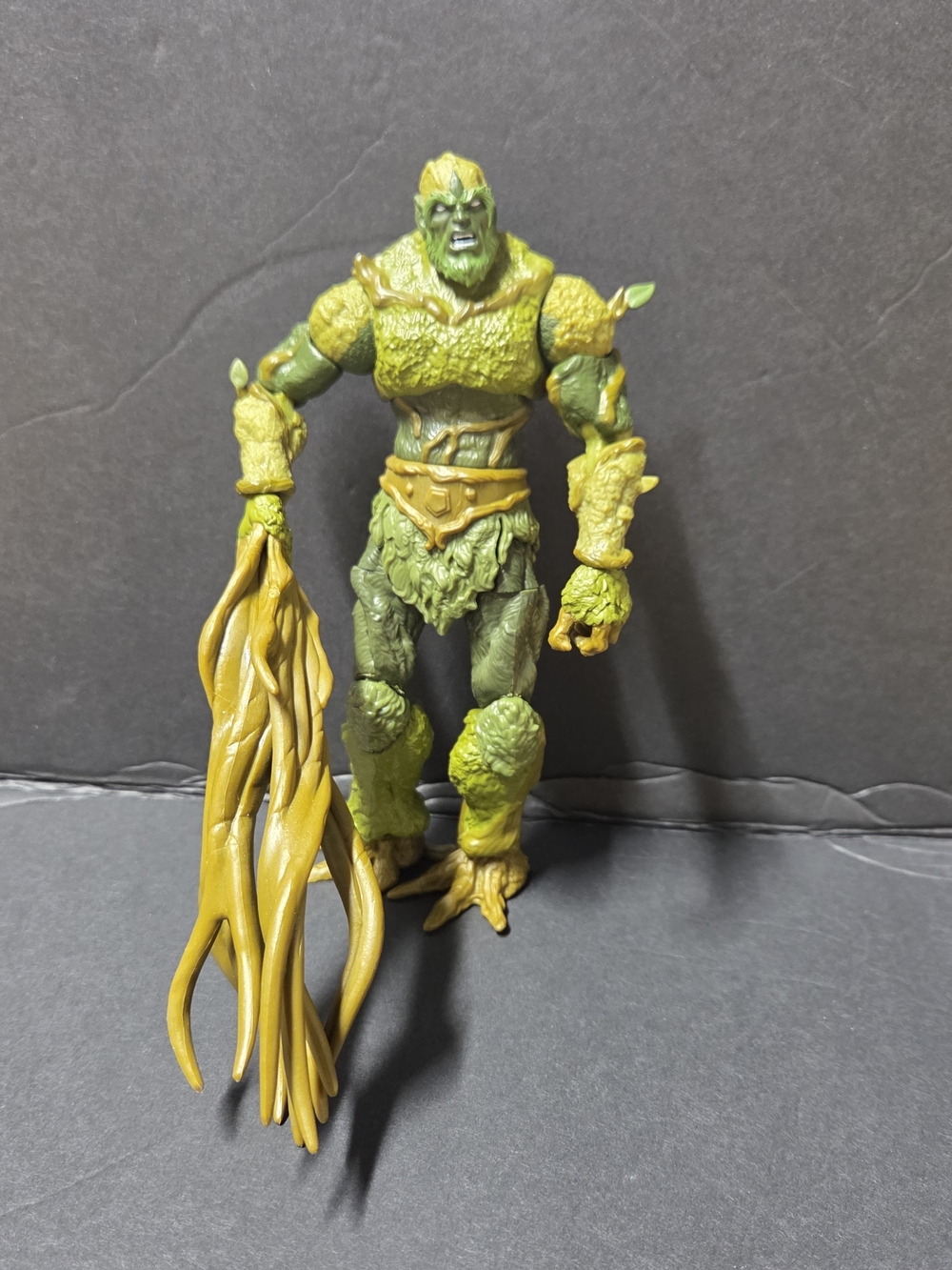 Masters of the Universe: Revelation Masterverse Moss Man Pre-owned